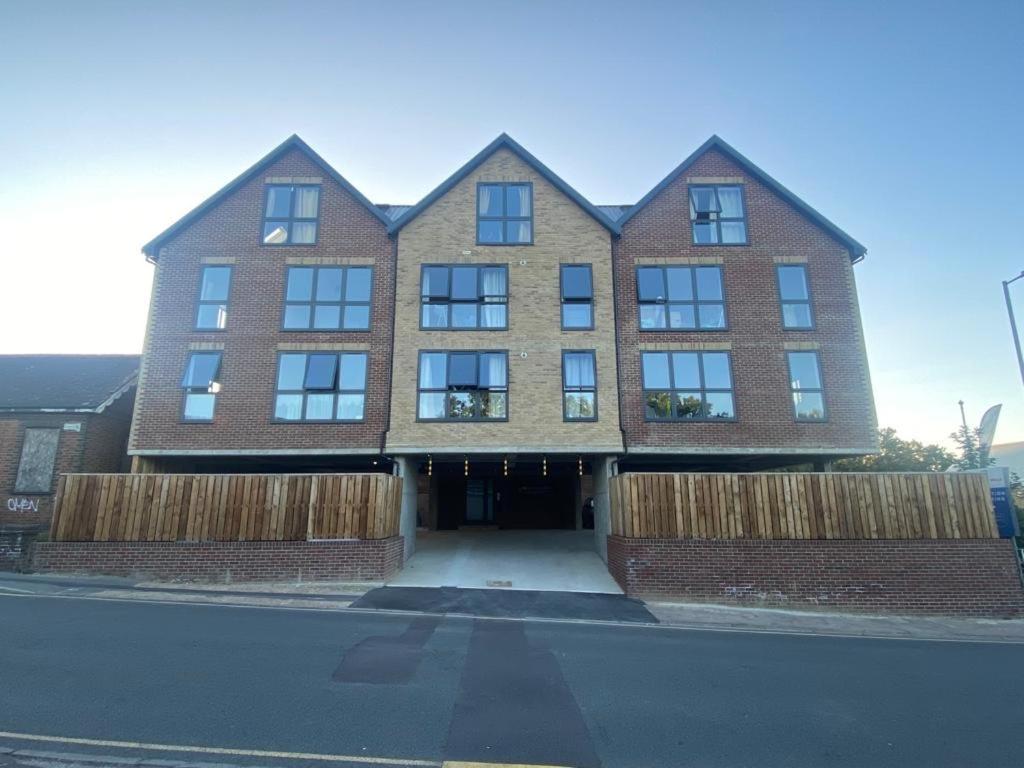 Stylish & Spacious Apartment Royal Tunbridge Wells Exterior photo